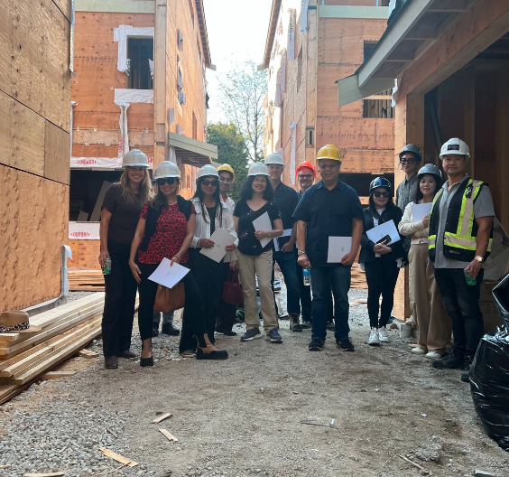 🦺 Want to see me in a hard hat?